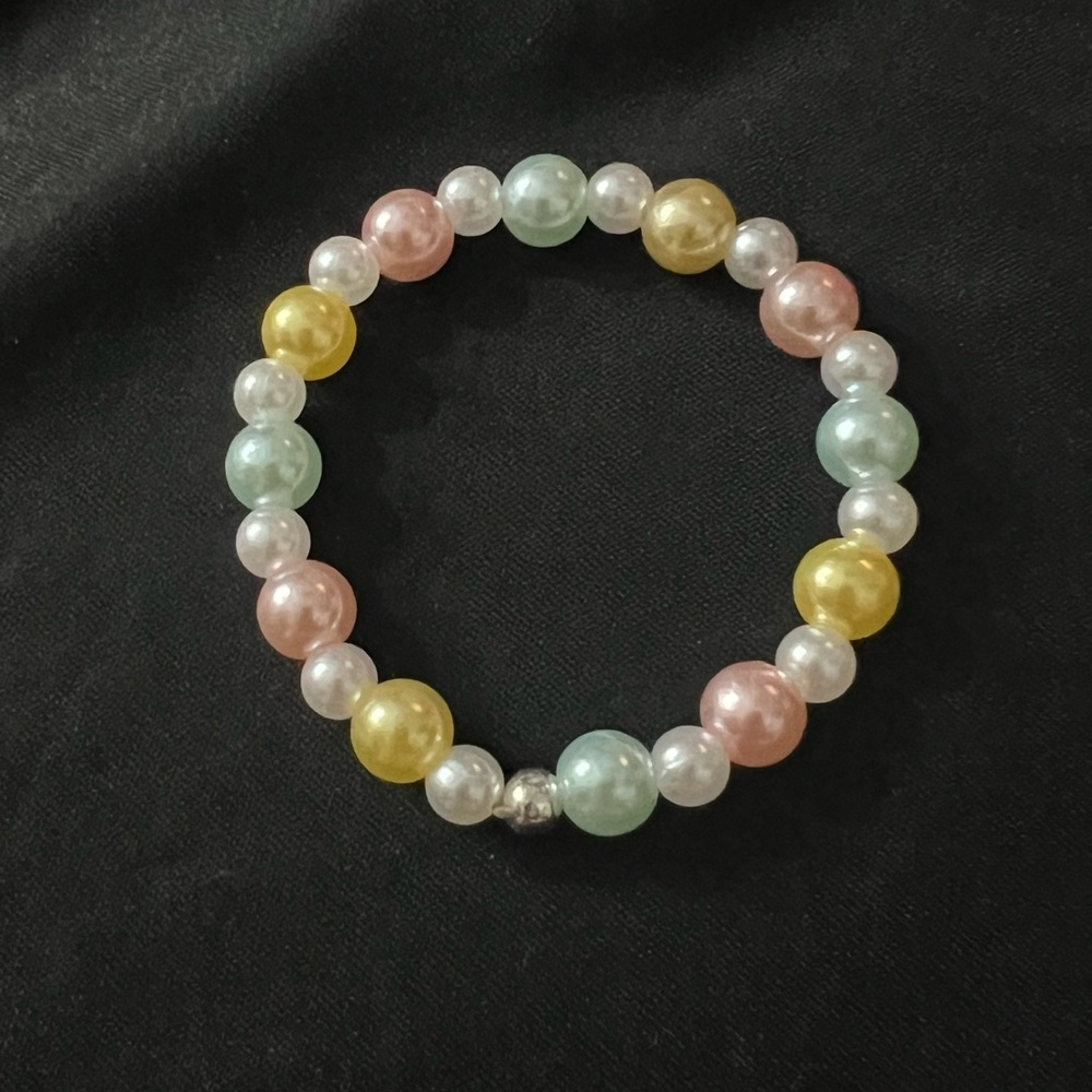 Little girls stretchy bracelets.